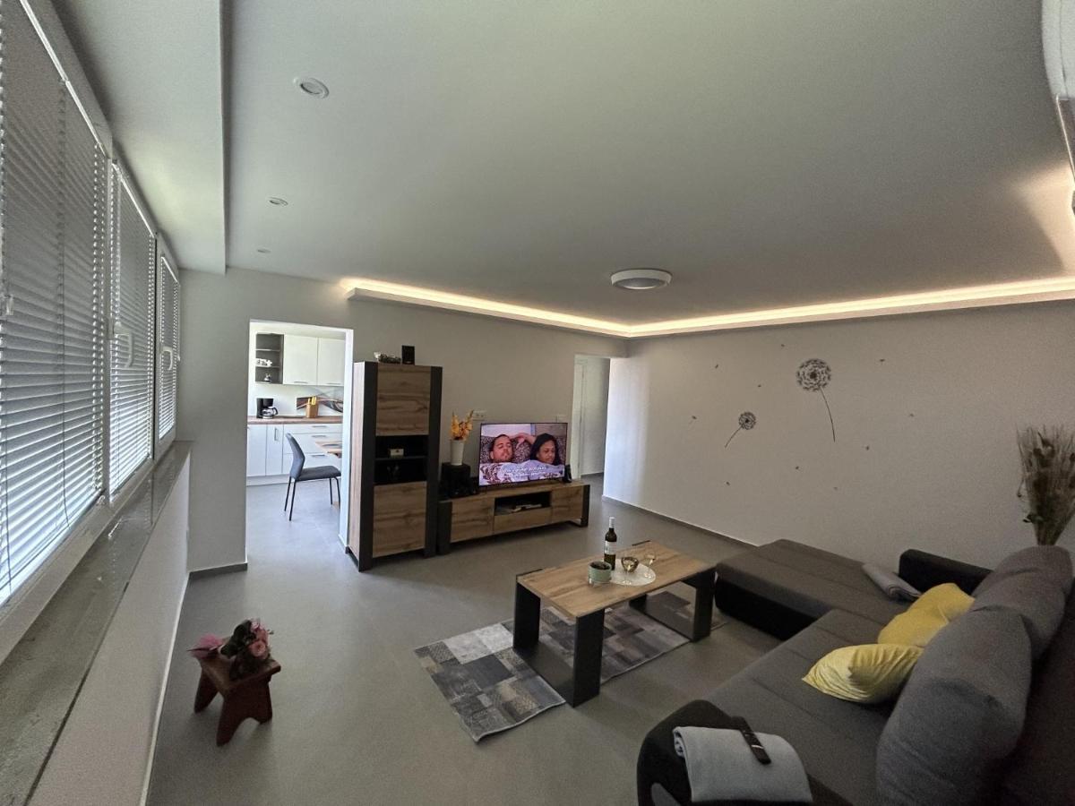 Apartment Toni ลอฟราน ภายนอก รูปภาพ